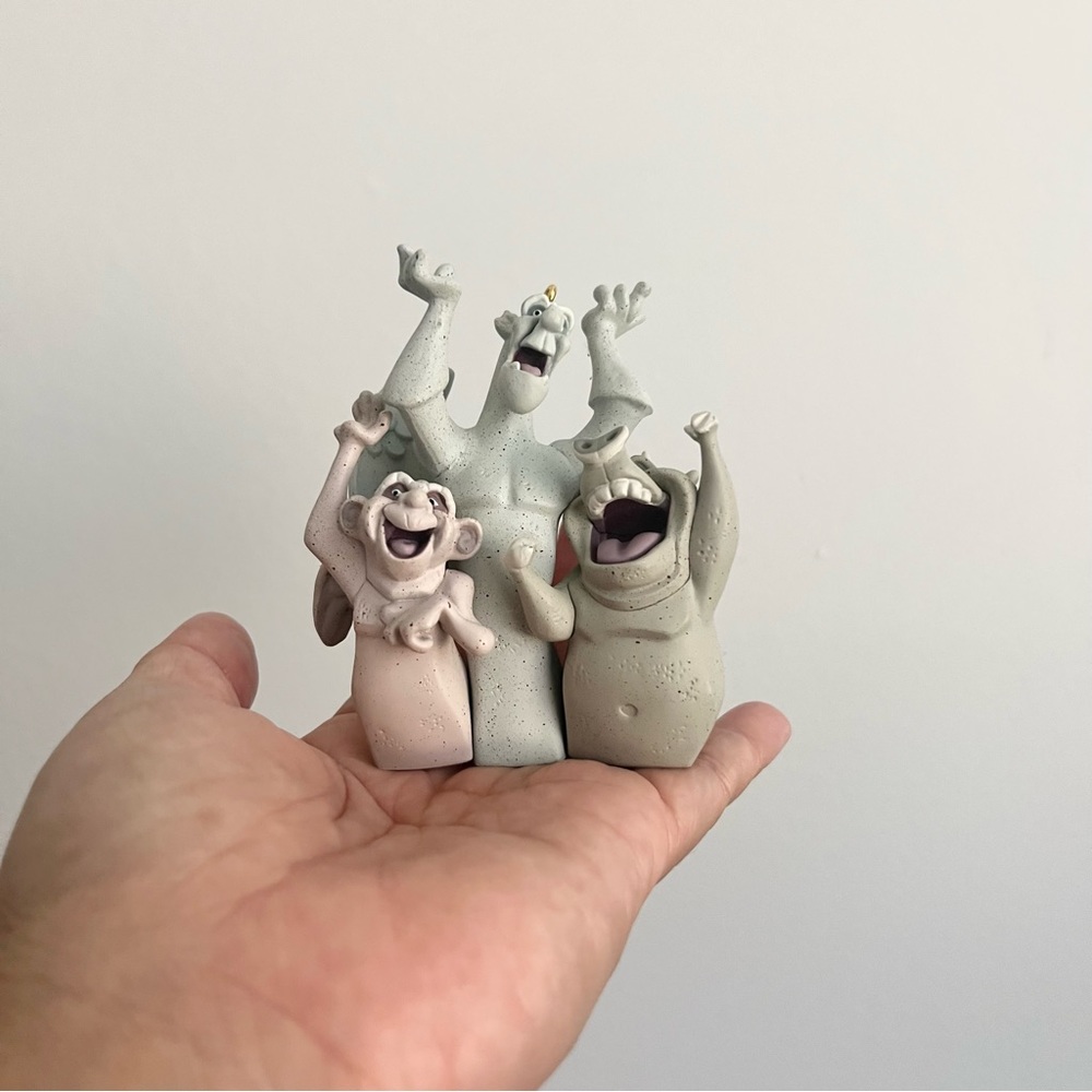 Hallmark Disney Hunchback Notre Dame Laverne Victor and Hugo Keepsake Ornament